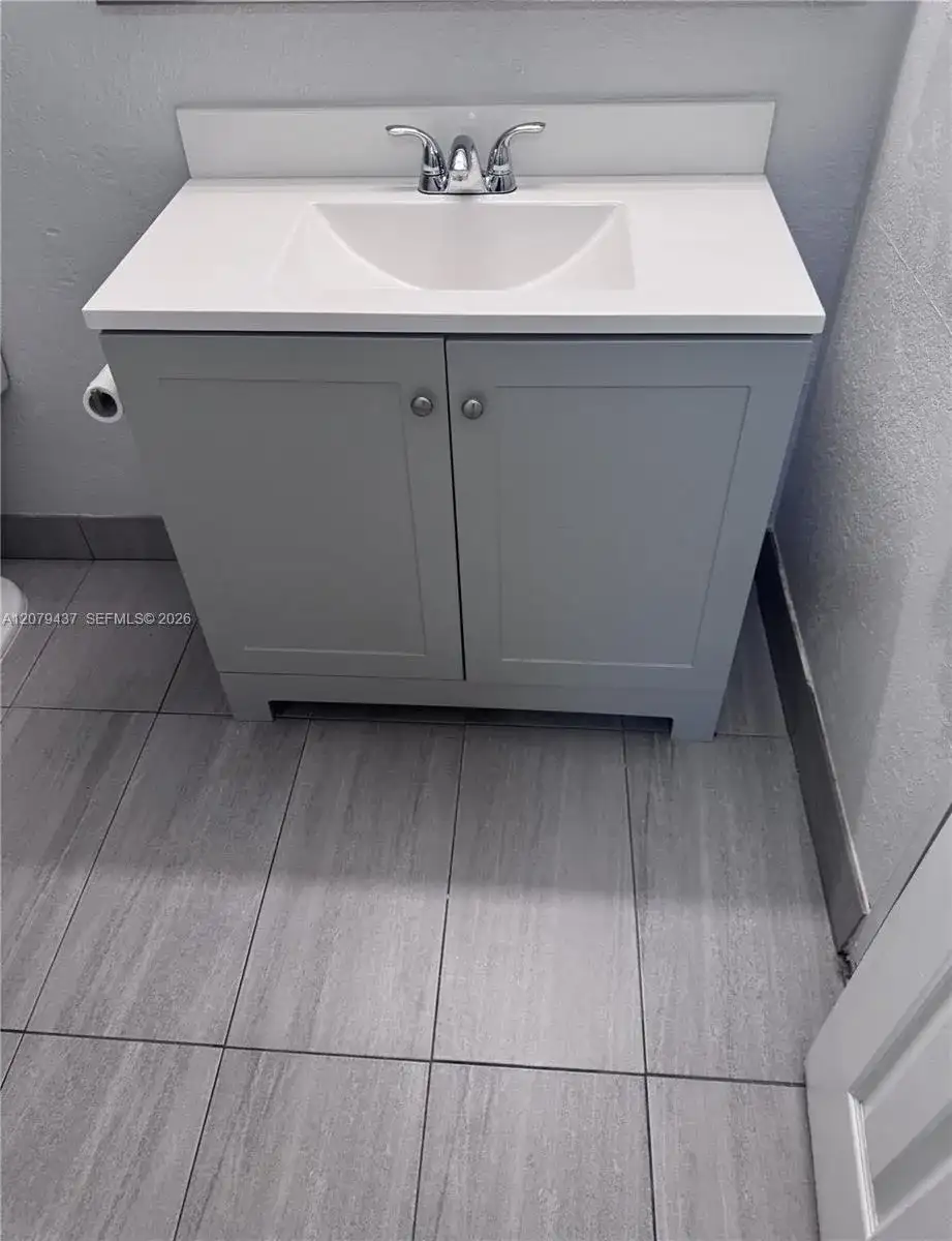 4200 NW 79th Ave # 1C, Doral FL 33166 photo 3