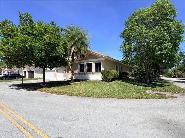 19385 SW 79th Ct, Cutler Bay FL 33157 photo 4