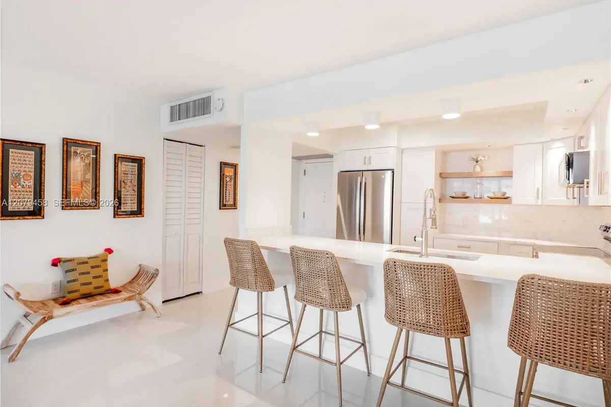 5701 Collins Ave # 307, Miami Beach FL 33140