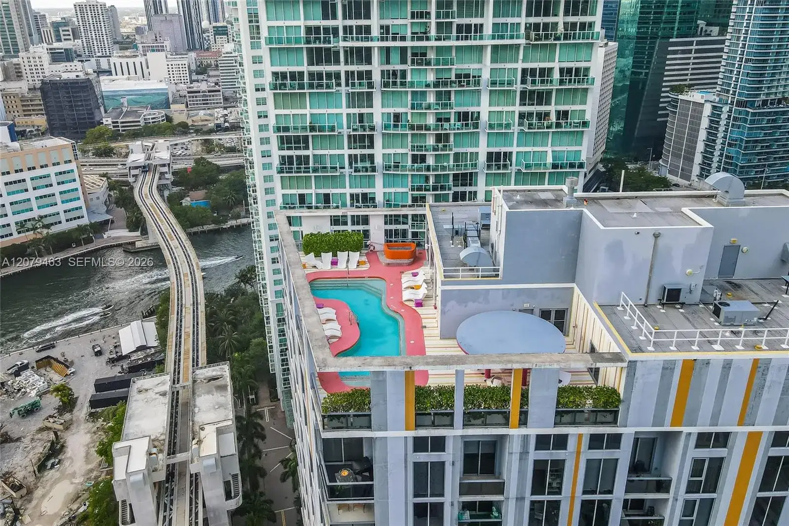 31 SE 6th St # 707, Miami FL 33131 photo 4