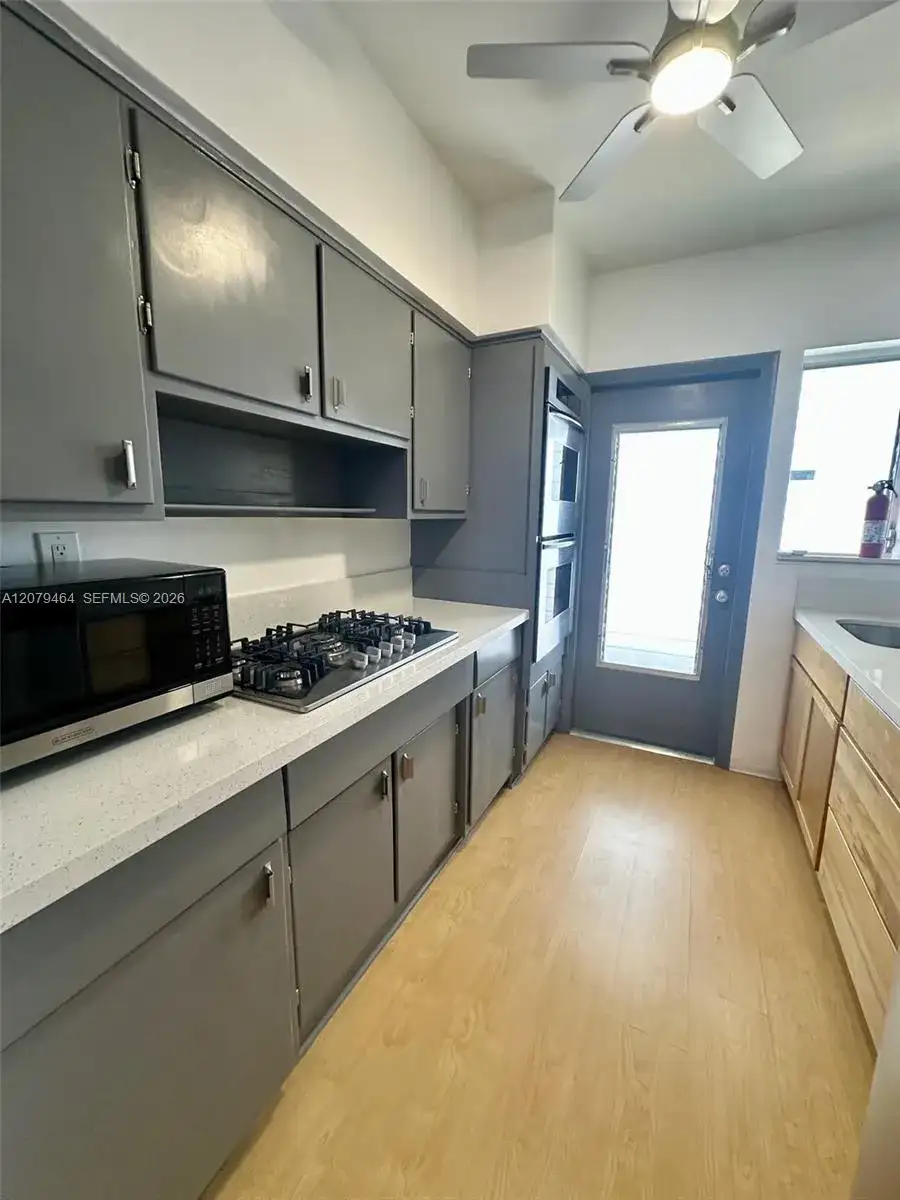 7921 East Dr # 12, North Bay Village FL 33141 photo 5