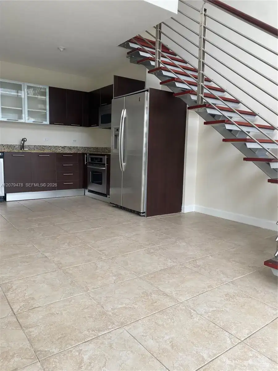 41 SE 5th St # 2405, Miami FL 33131 photo 2