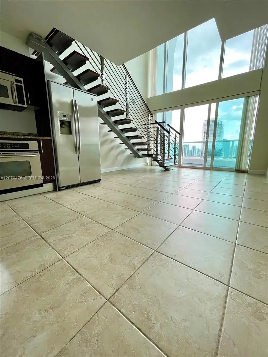 41 SE 5th St # 2405, Miami FL 33131 photo 3