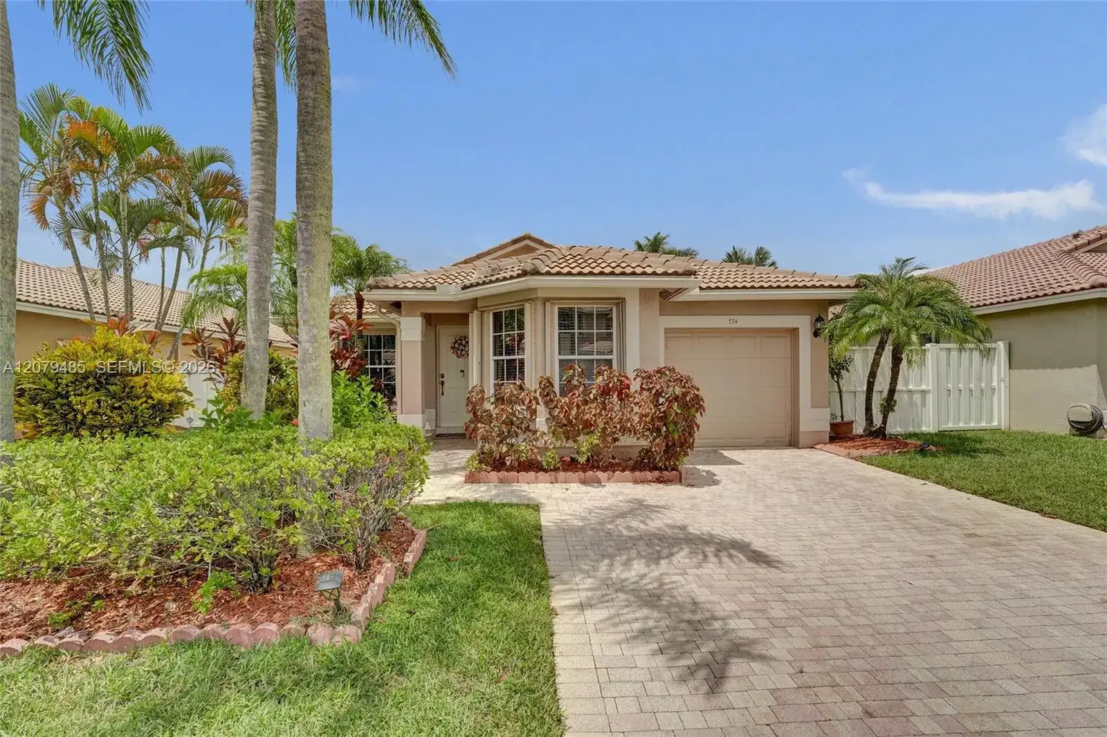 774 SW 120th Ave, Pembroke Pines FL 33025 photo 2