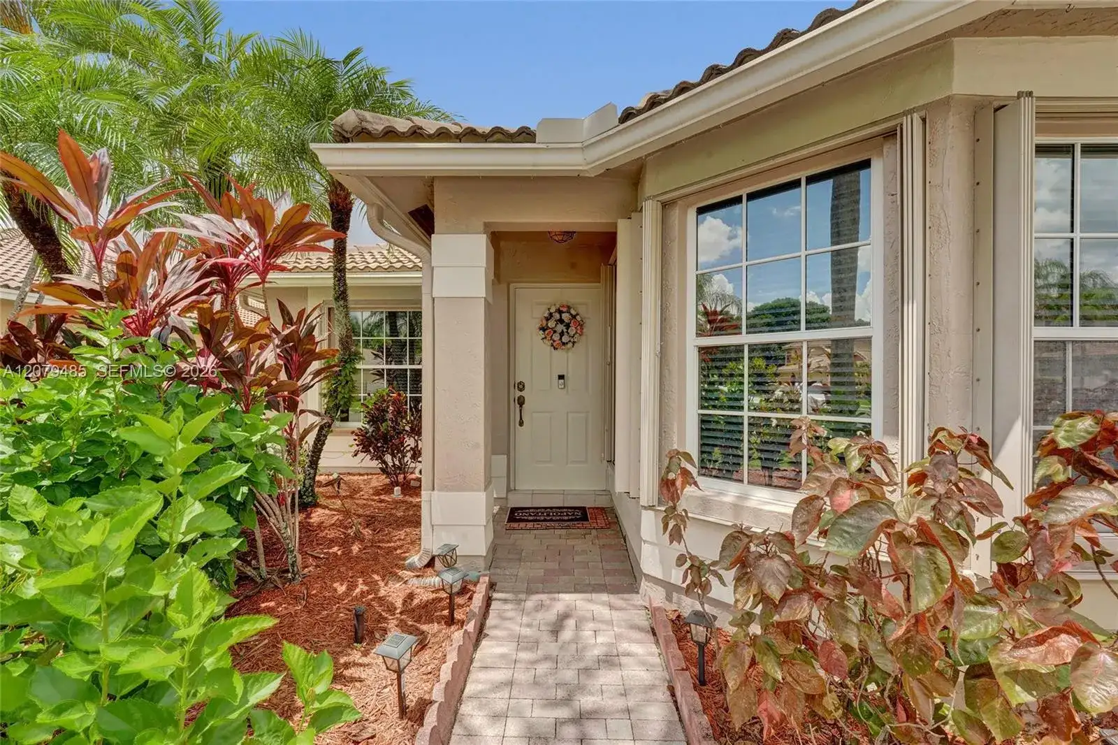 774 SW 120th Ave, Pembroke Pines FL 33025 photo 4