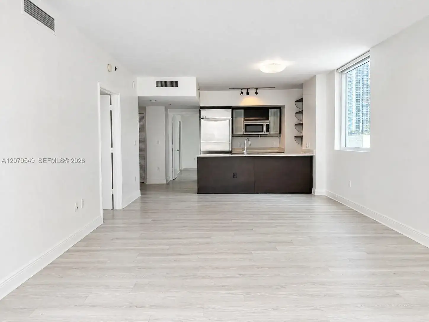 55 SE 6th St # 1510, Miami FL 33131 photo 2