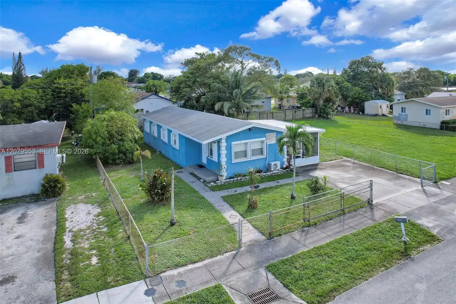 2760 NW 23rd St, Fort Lauderdale FL 33311 photo 3