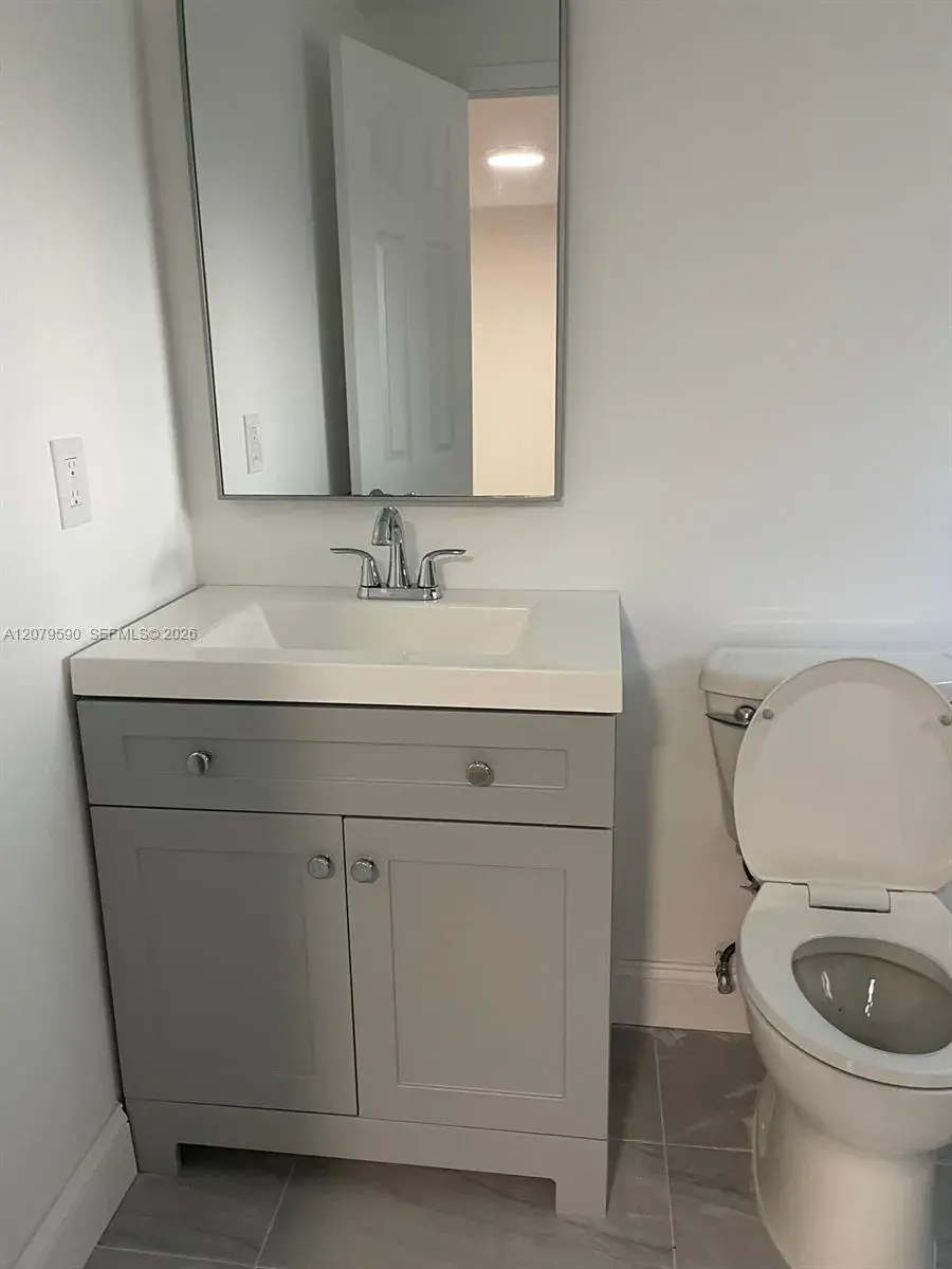 5764 E 5th Ave, Hialeah FL 33013