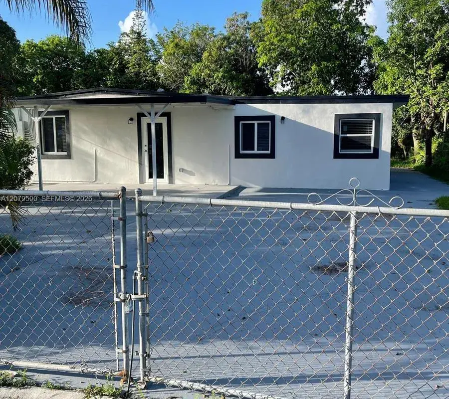 5764 E 5th Ave, Hialeah FL 33013