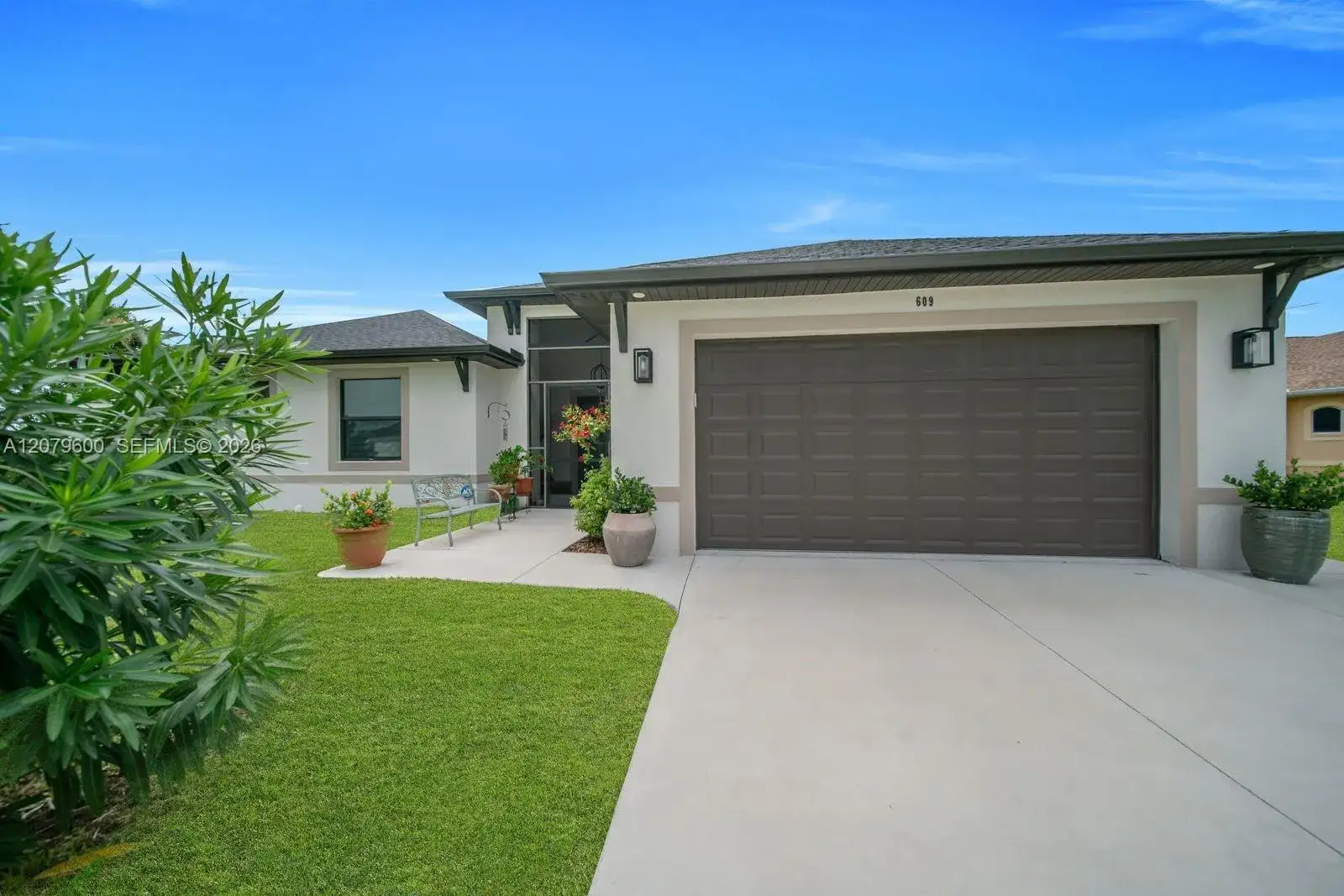 609 Clayton Ave, Lehigh Acres FL 33972 photo 4