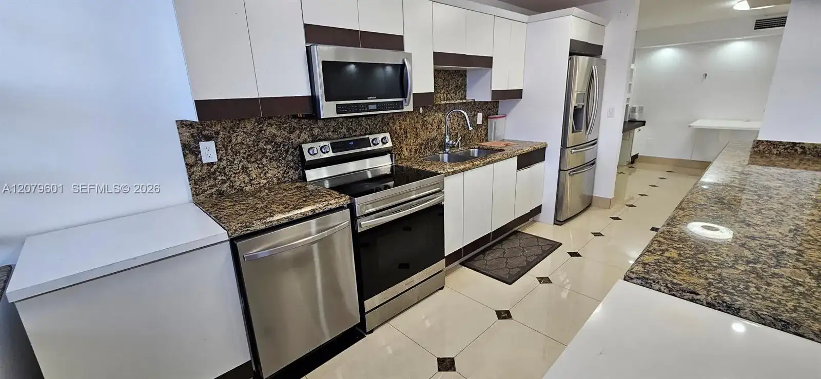 18051 Biscayne Blvd # 1501, Aventura FL 33160 photo 3
