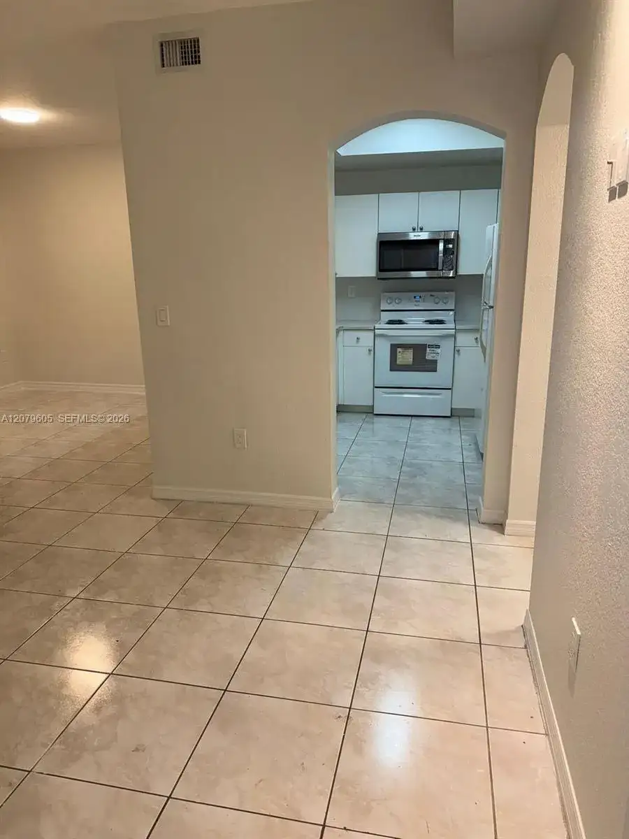 8956 W Flagler St # 208, Miami FL 33174 photo 2