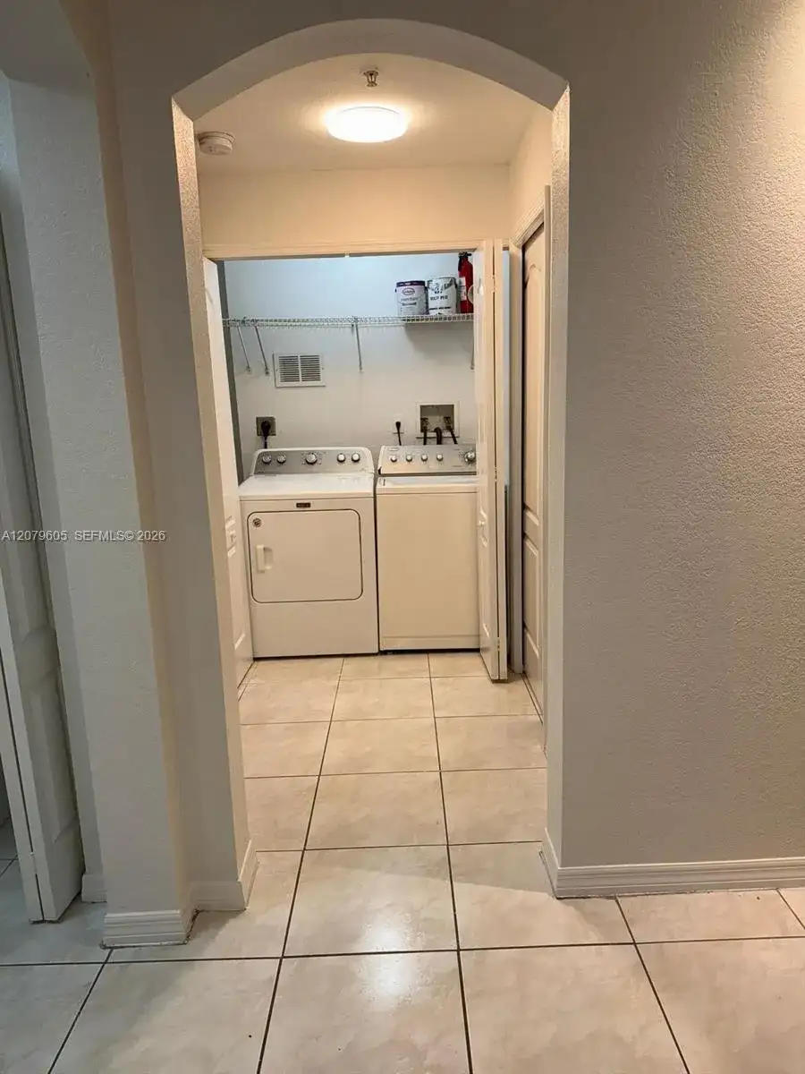 8956 W Flagler St # 208, Miami FL 33174 photo 5