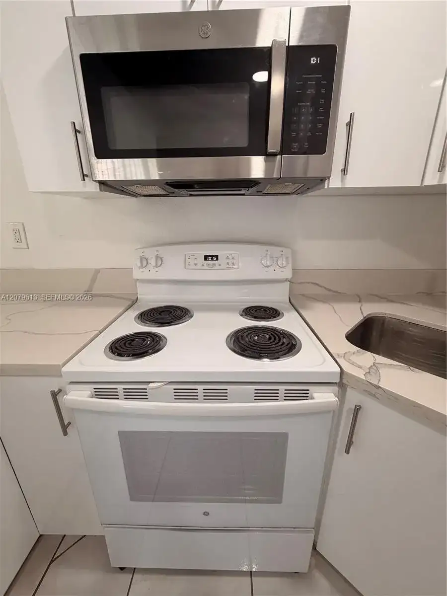 4715 NW 7th St # 2, Miami FL 33126 photo 4