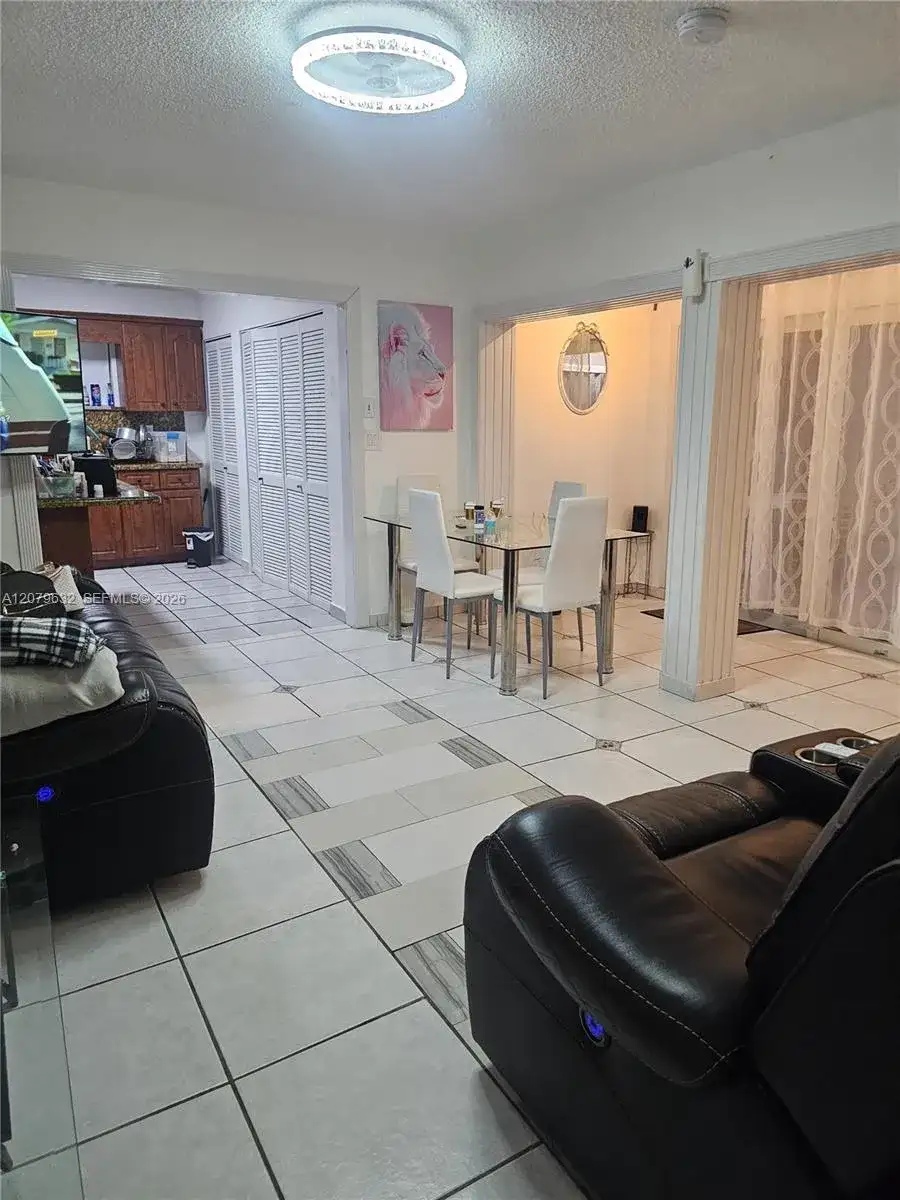6847 SW 13th St, Miami FL 33144 photo 3