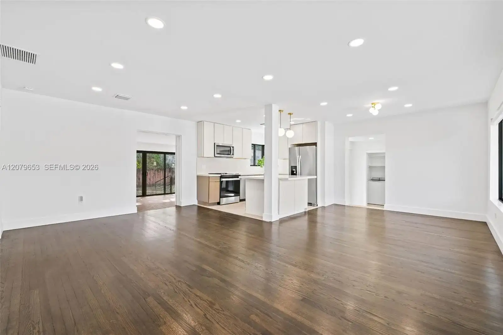 912 NE 82nd St, Miami FL 33138 photo 4