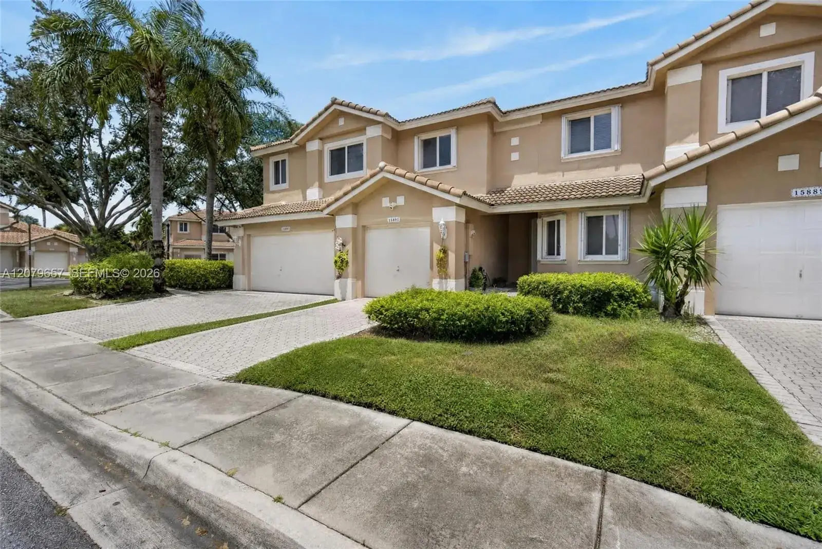 15891 SW 12th St, Pembroke Pines FL 33027 photo 4