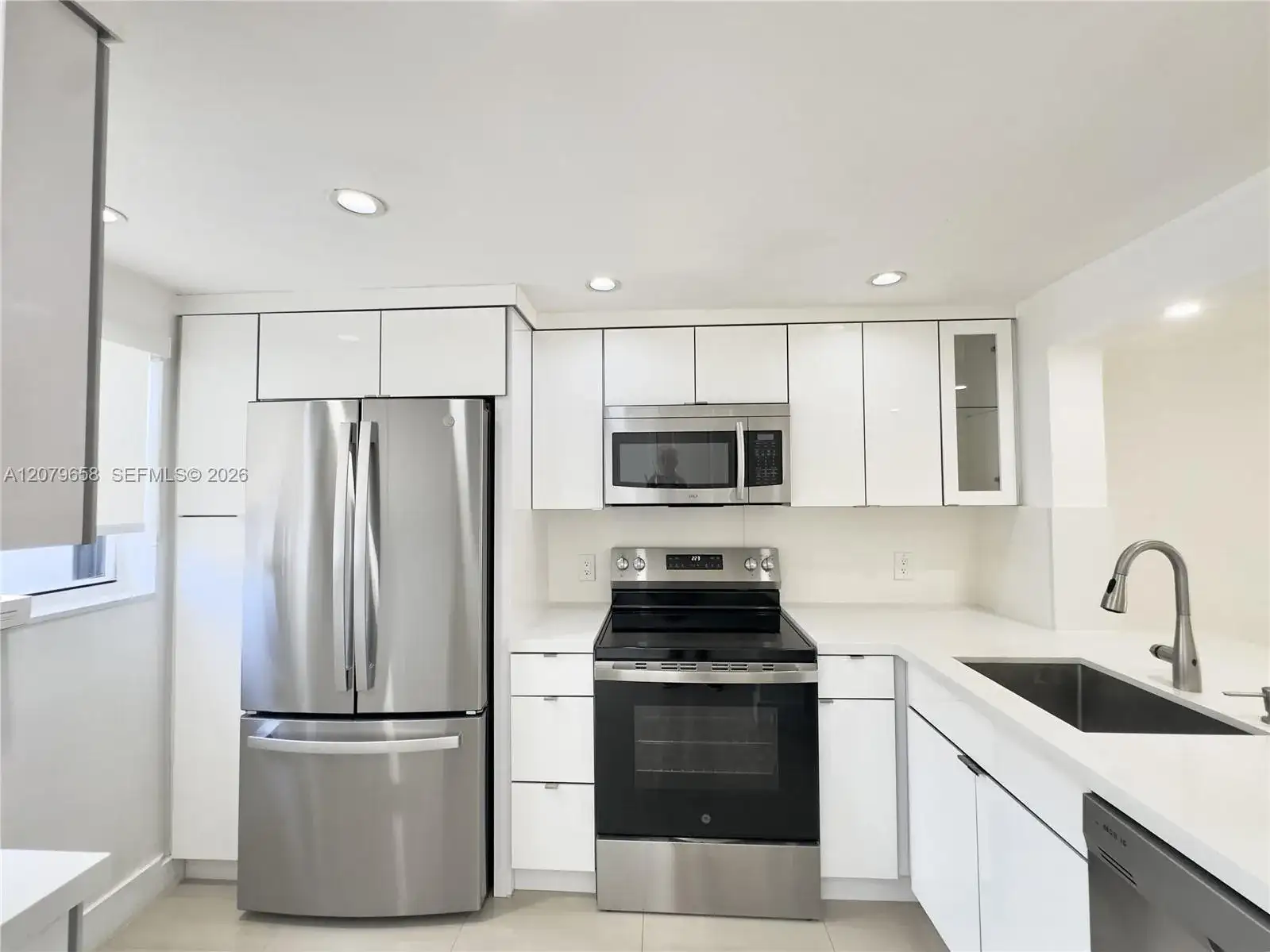 8010 SW 152nd Ave # 211, Miami FL 33193 photo 4