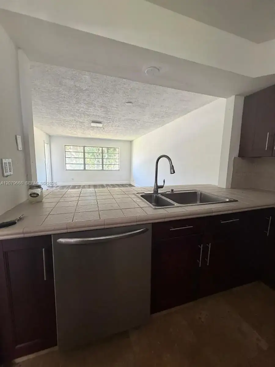 1400 NE 191st St # 310, Miami FL 33179 photo 3