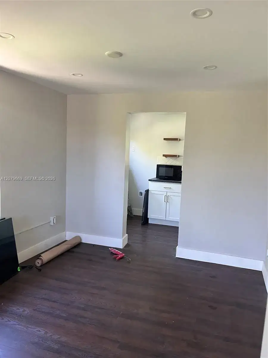 821 N Tamarind Ave # B, West Palm Beach FL 33401 photo 4