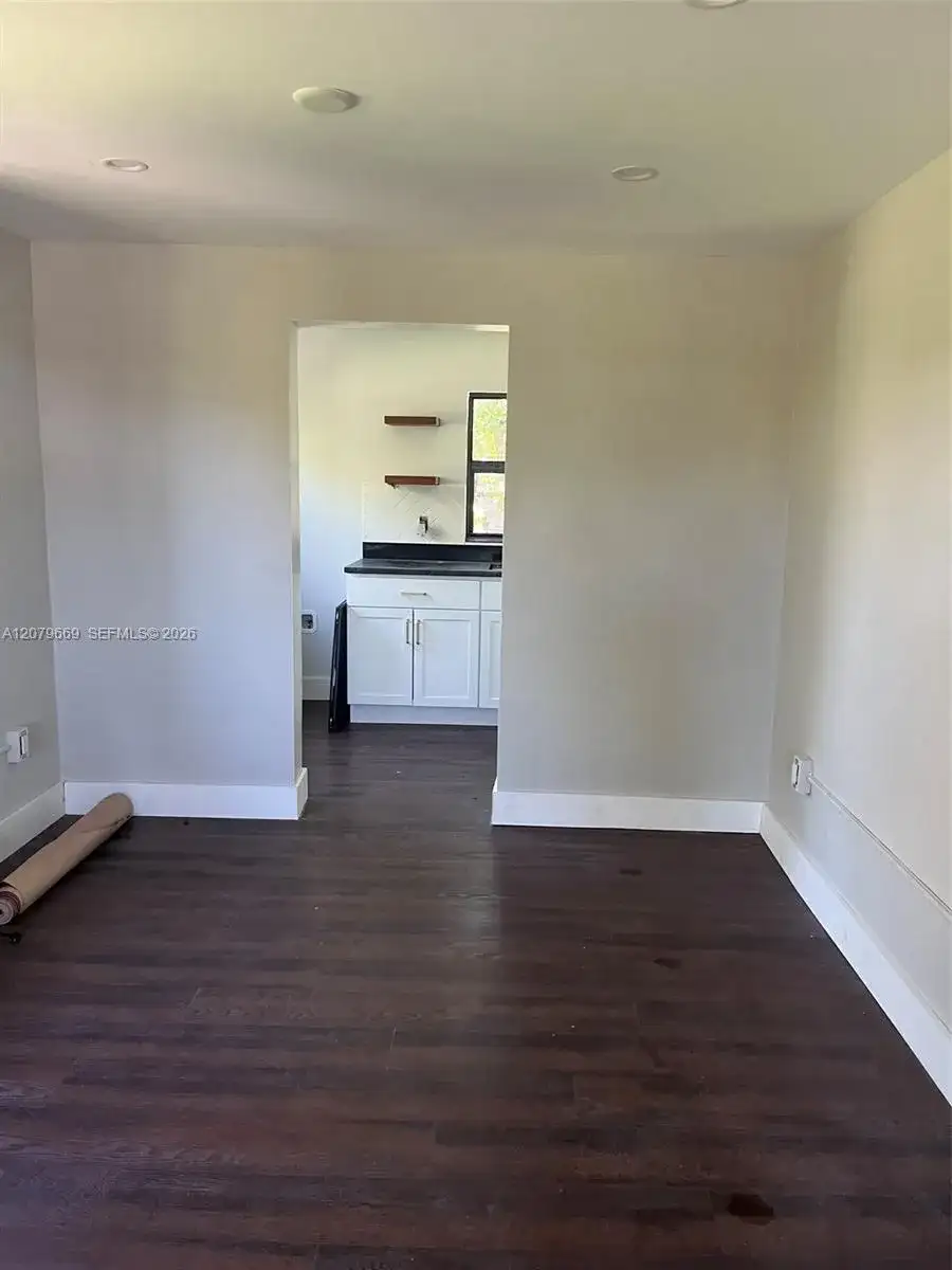 821 N Tamarind Ave # B, West Palm Beach FL 33401 photo 5