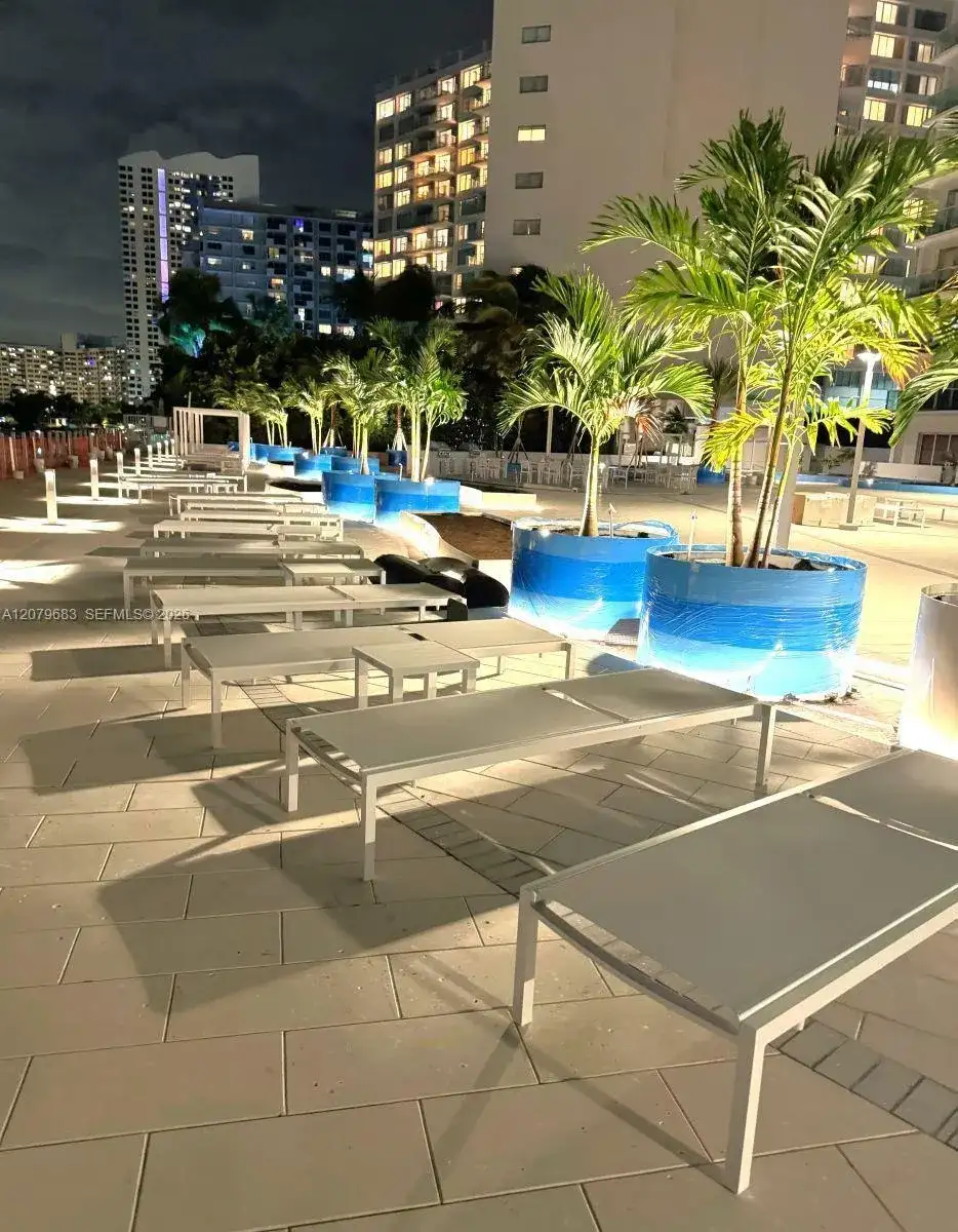 1000 West Ave, Miami Beach FL 33139 photo 4
