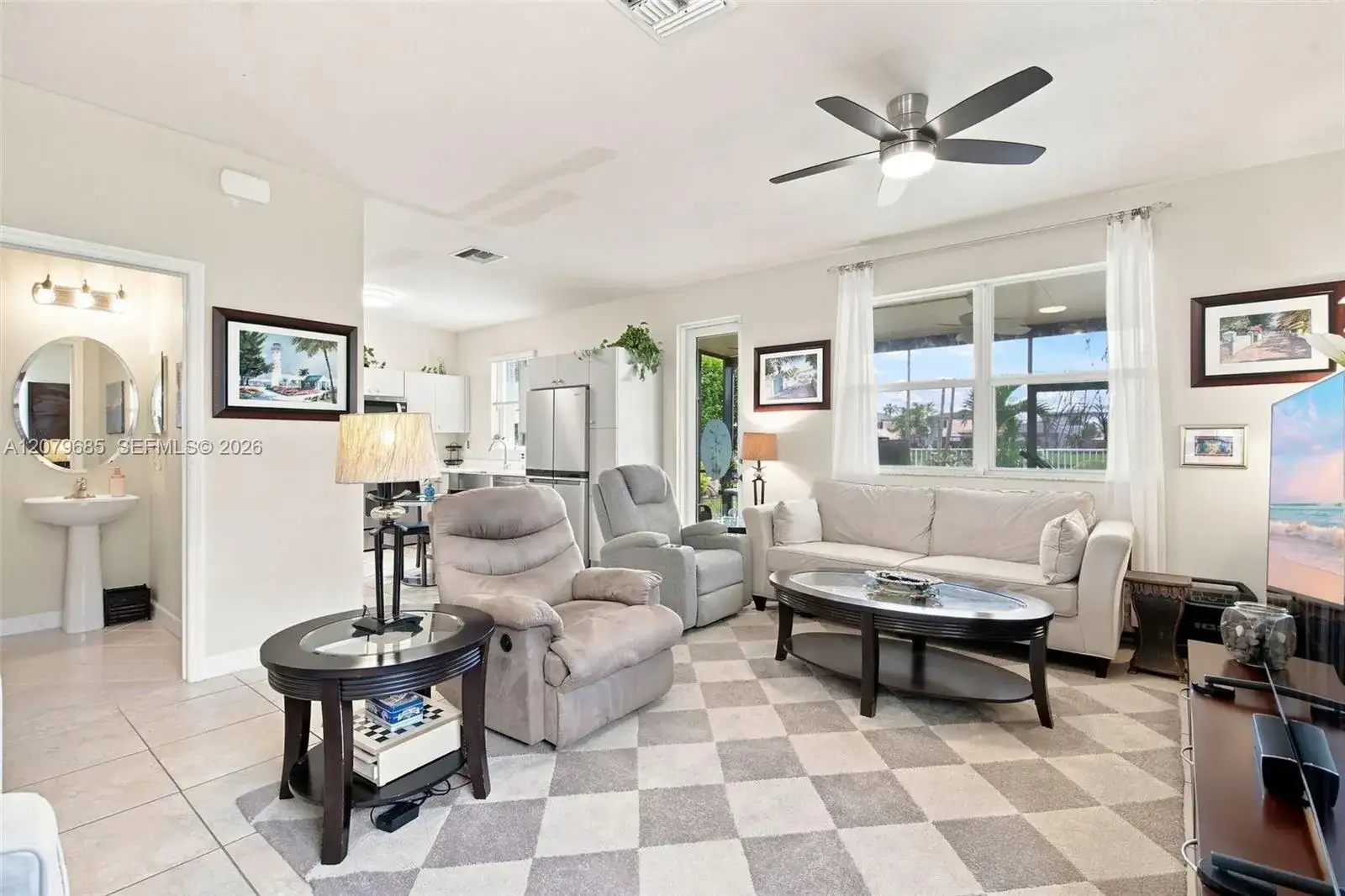 2466 NE 3rd Ct, Homestead FL 33033 photo 4