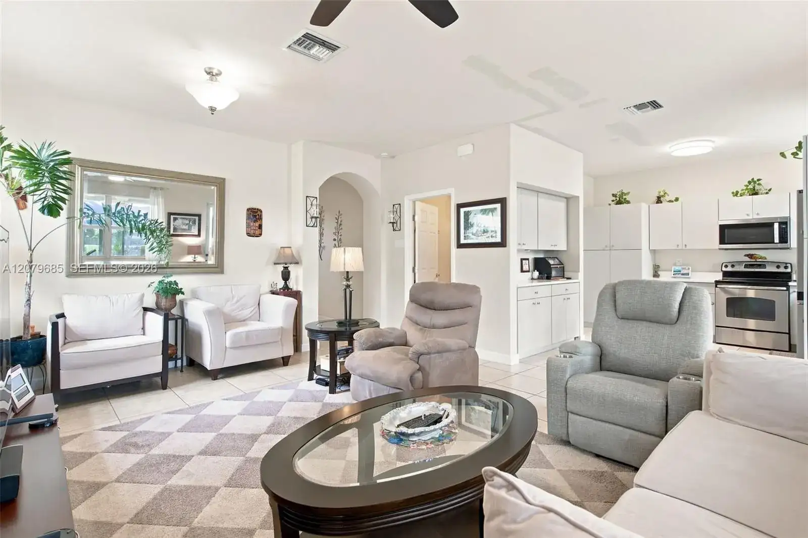 2466 NE 3rd Ct, Homestead FL 33033 photo 5