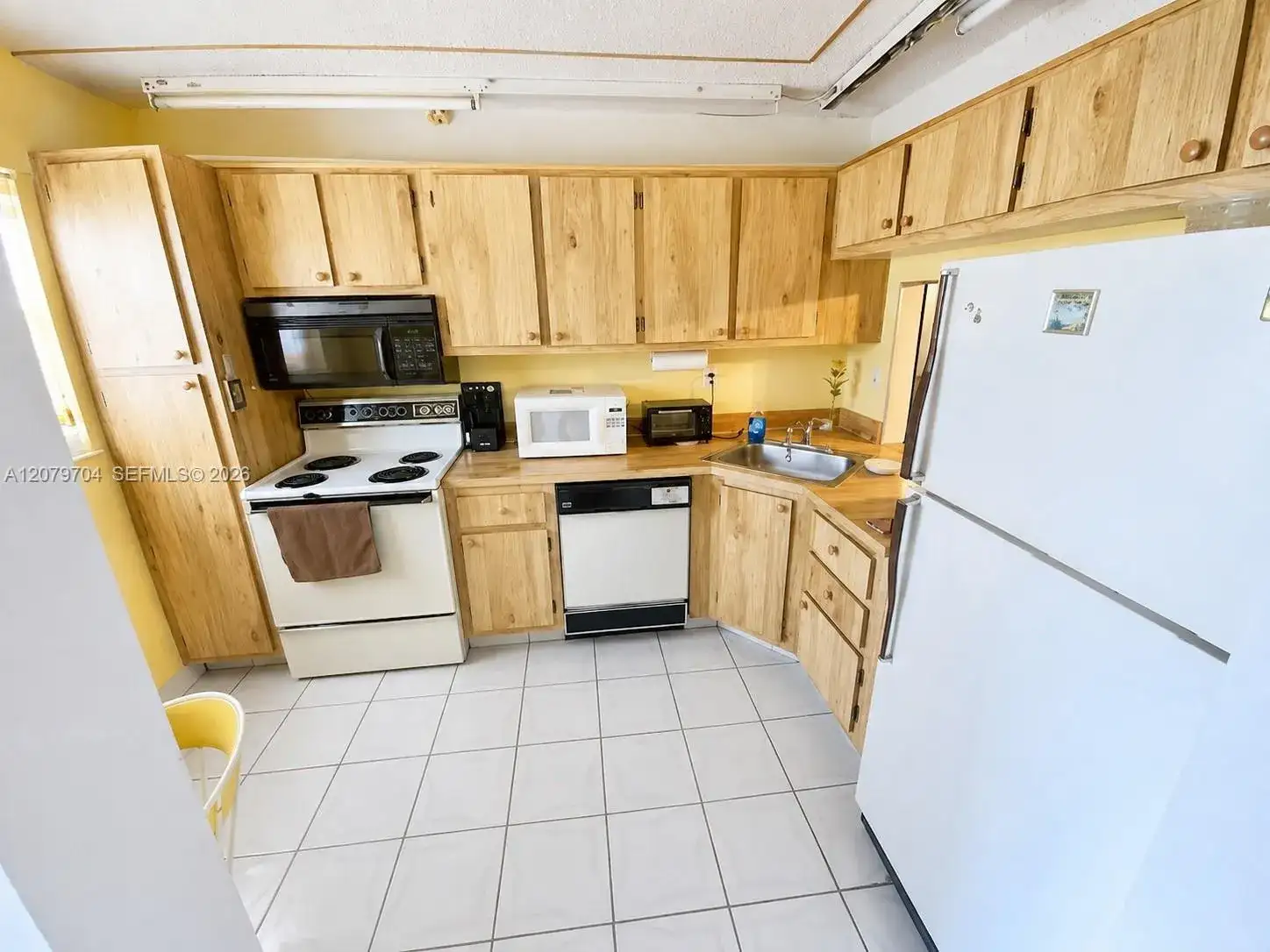 1751 NW 75th Ave # 303, Plantation FL 33313 photo 3