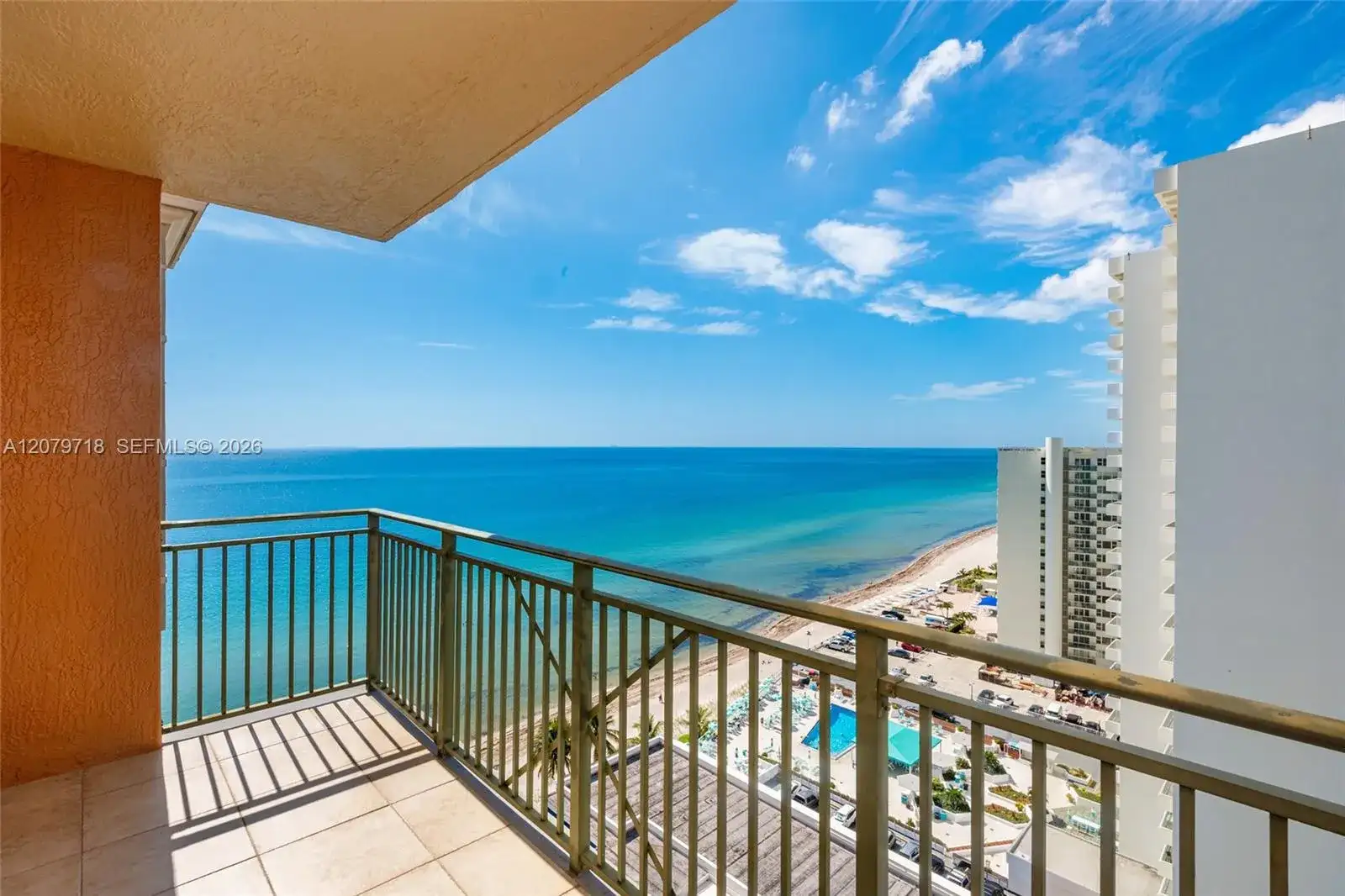 2080 S Ocean Dr, Hallandale Beach FL 33009 photo 3