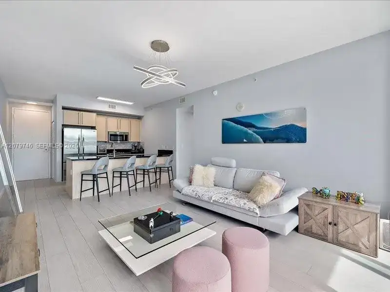 1111 SW 1st Ave, Miami FL 33130 photo 5