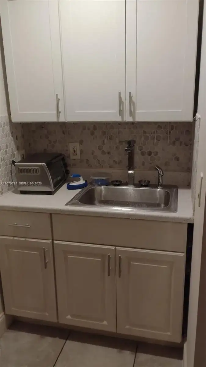 1625 NW 9th Ave # A, Fort Lauderdale FL 33311 photo 4