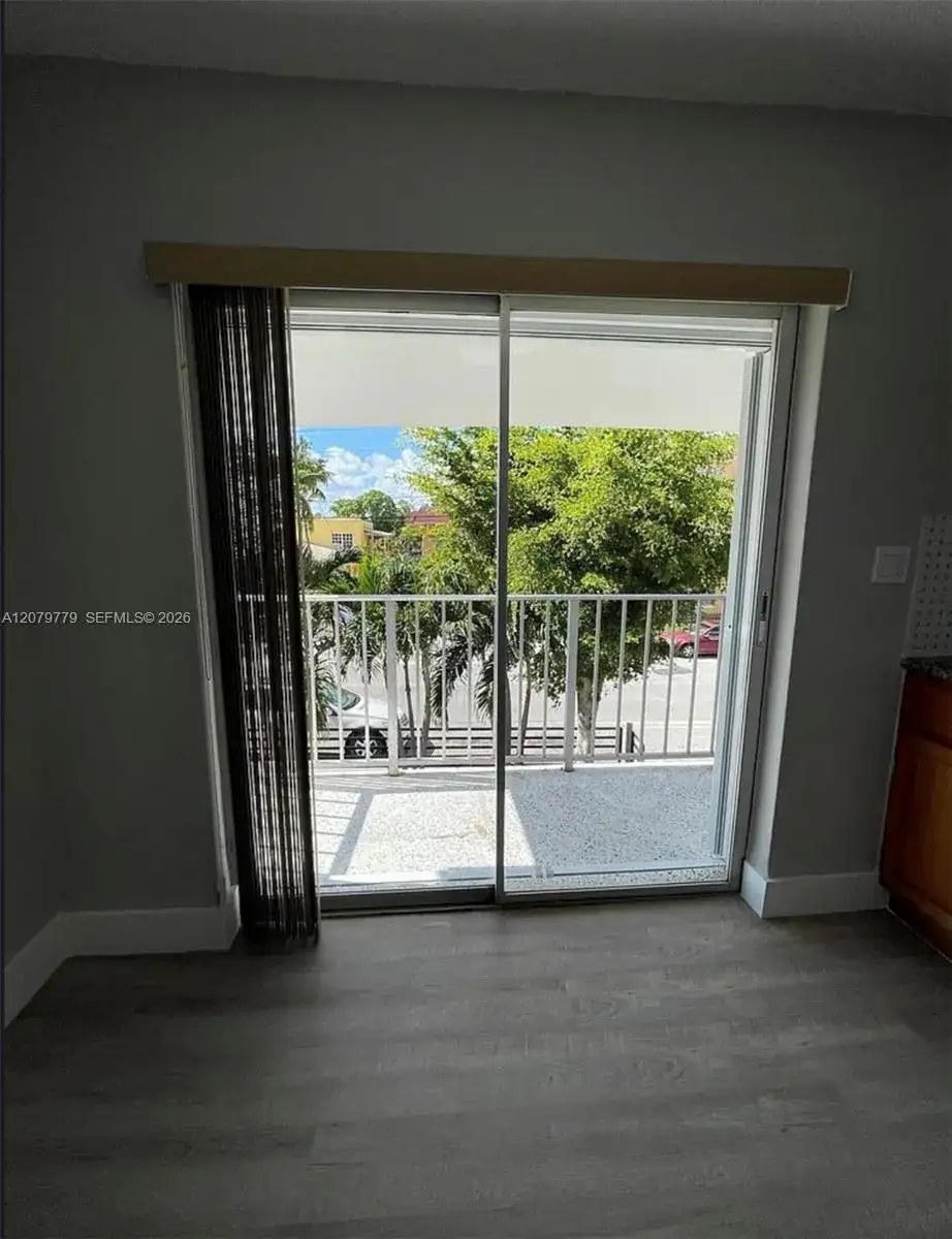 827 SW 11th Ave # 5, Miami FL 33130 photo 5
