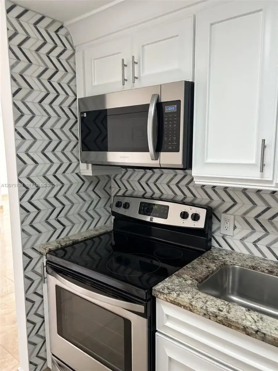 5271 SW 8th St # 313, Miami FL 33134 photo 3