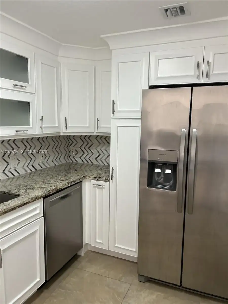 5271 SW 8th St # 313, Miami FL 33134 photo 5