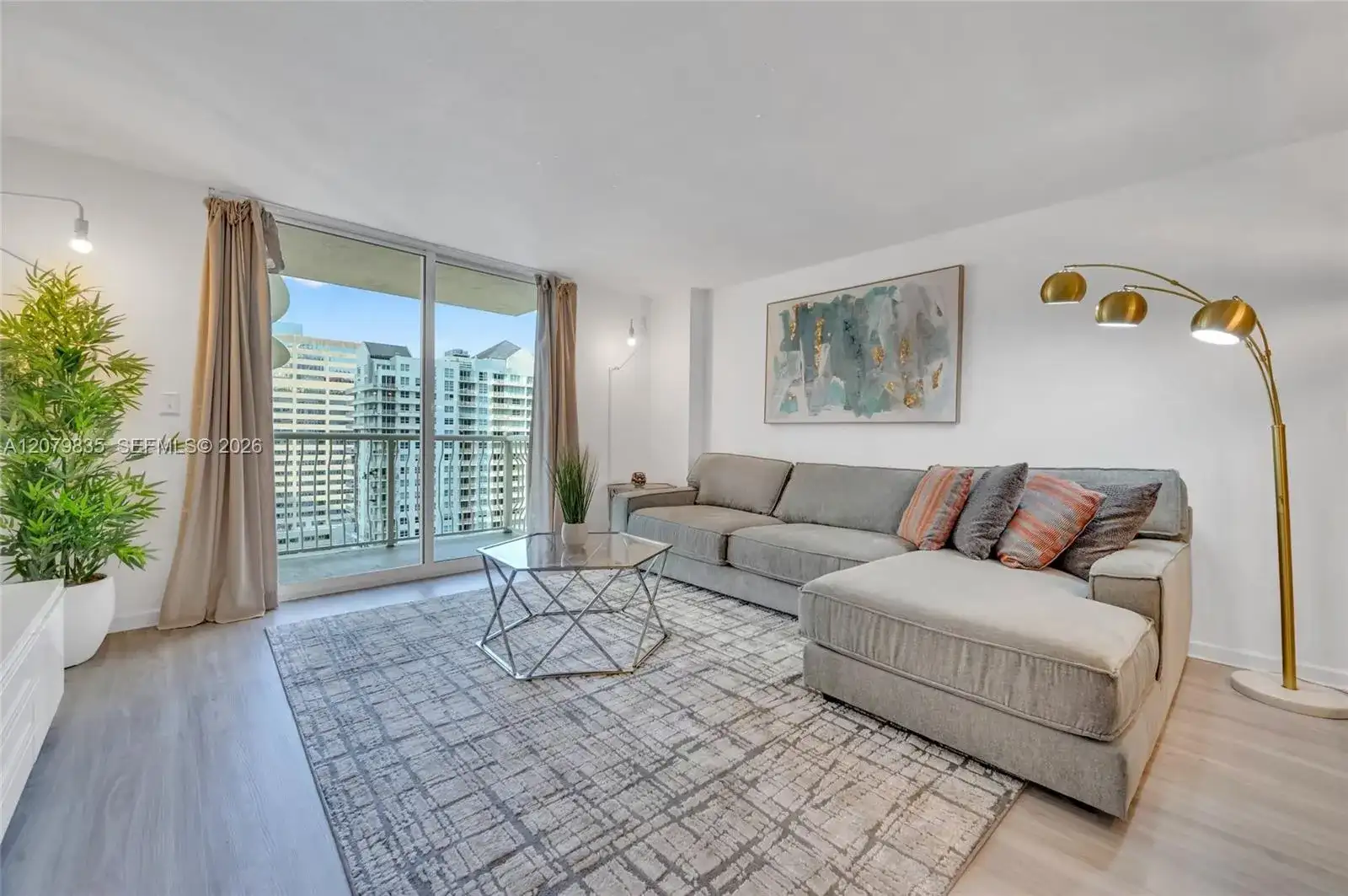 1200 Brickell Bay Dr # 2904, Miami FL 33131 photo 4