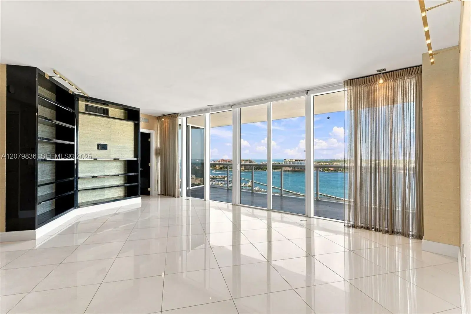 400 Alton Rd # 1804, Miami Beach FL 33139