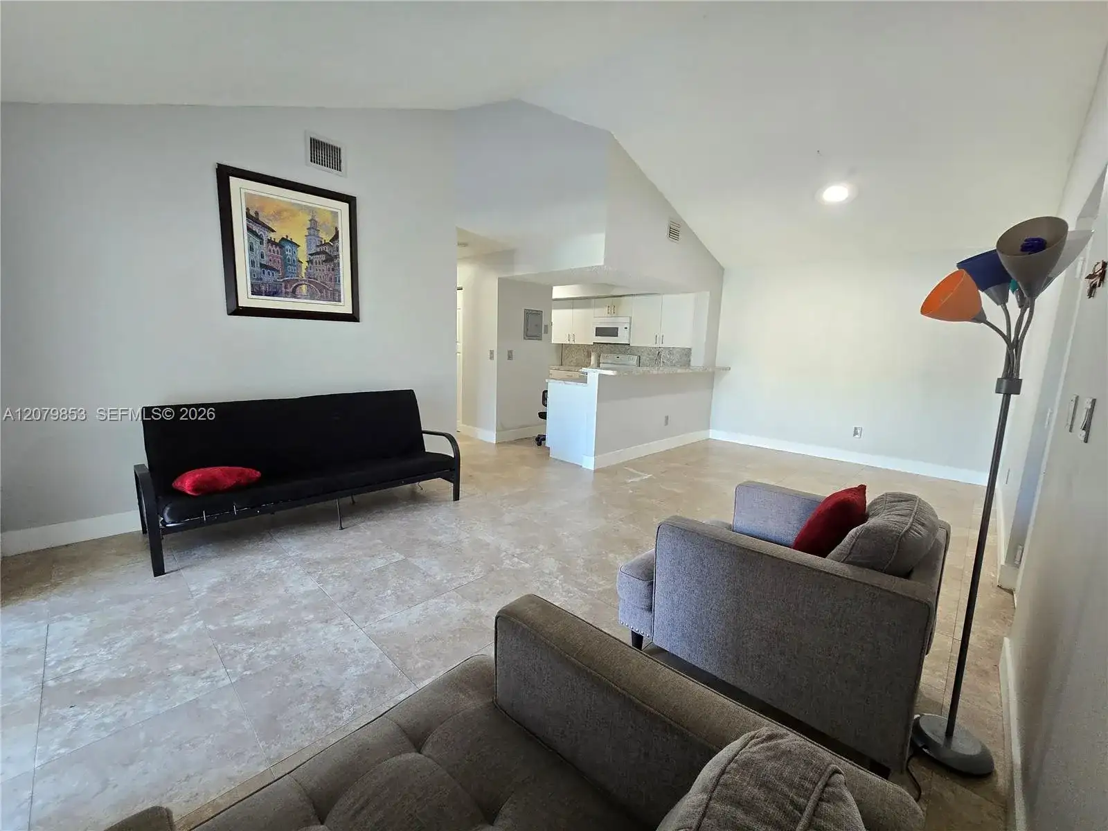 18860 NW 57th Ave # 305, Hialeah FL 33015 photo 4