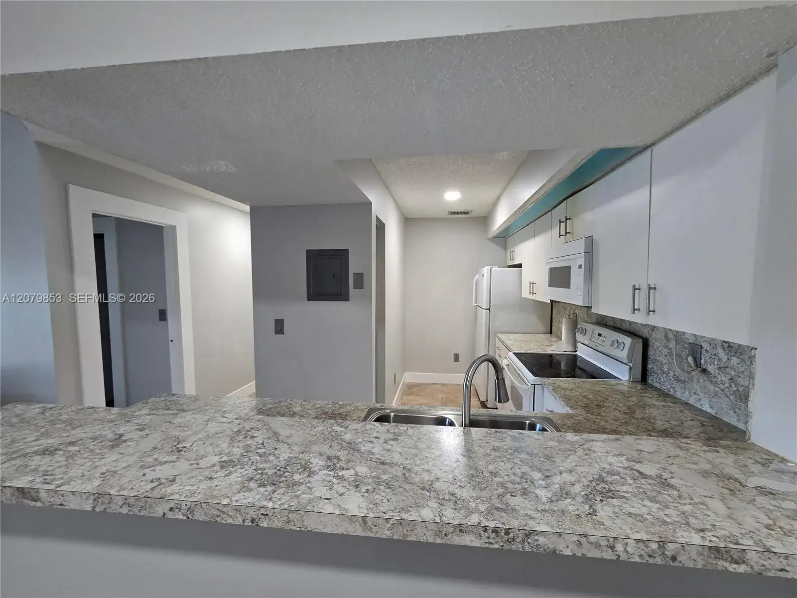 18860 NW 57th Ave # 305, Hialeah FL 33015 photo 5