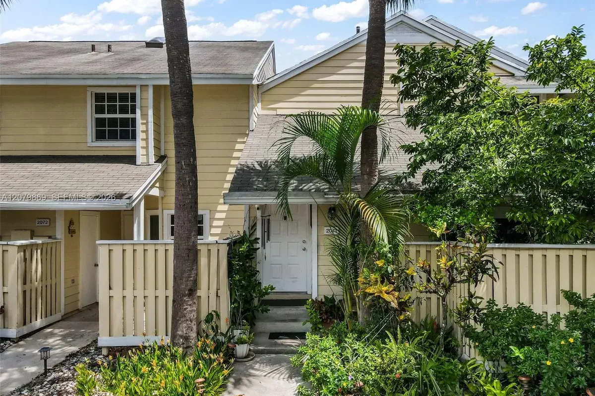 2071 Champions Way, North Lauderdale FL 33068