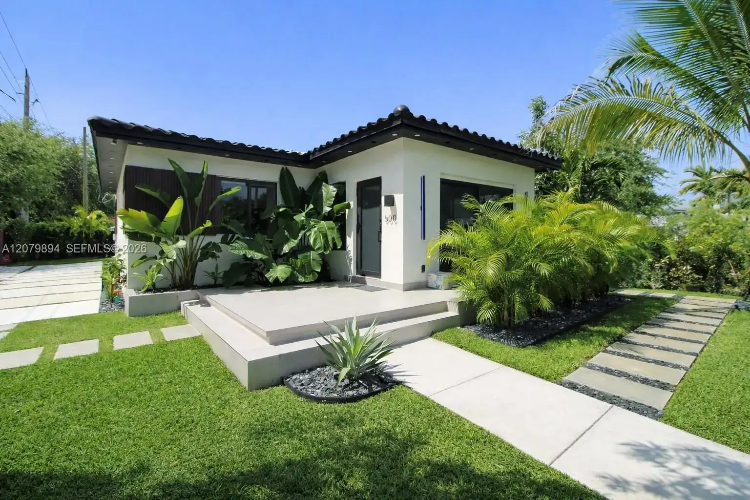 500 NW 43rd St, Miami FL 33127 photo 2