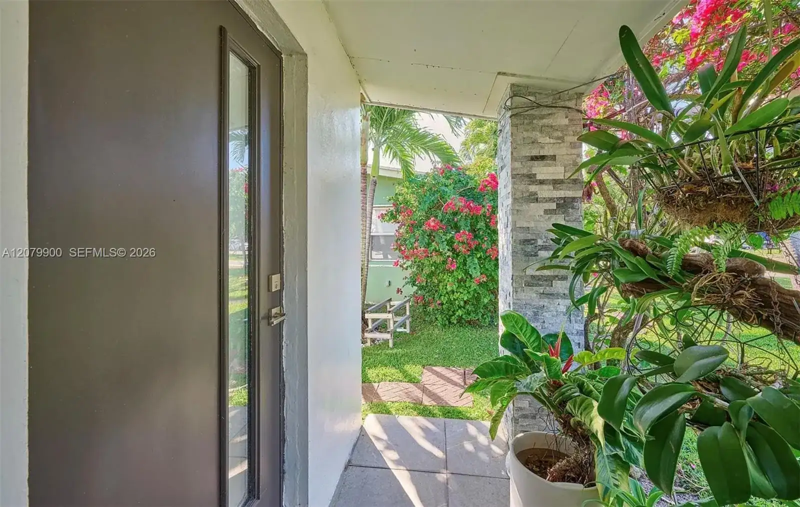 612 W Drew St, Lantana FL 33462 photo 3