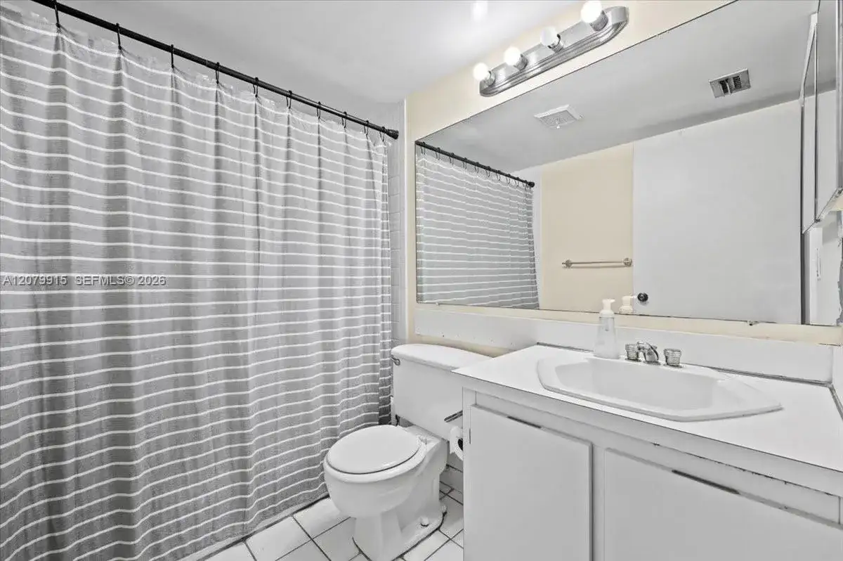 1014 Green Pine Blvd # H1, West Palm Beach FL 33409 photo 5