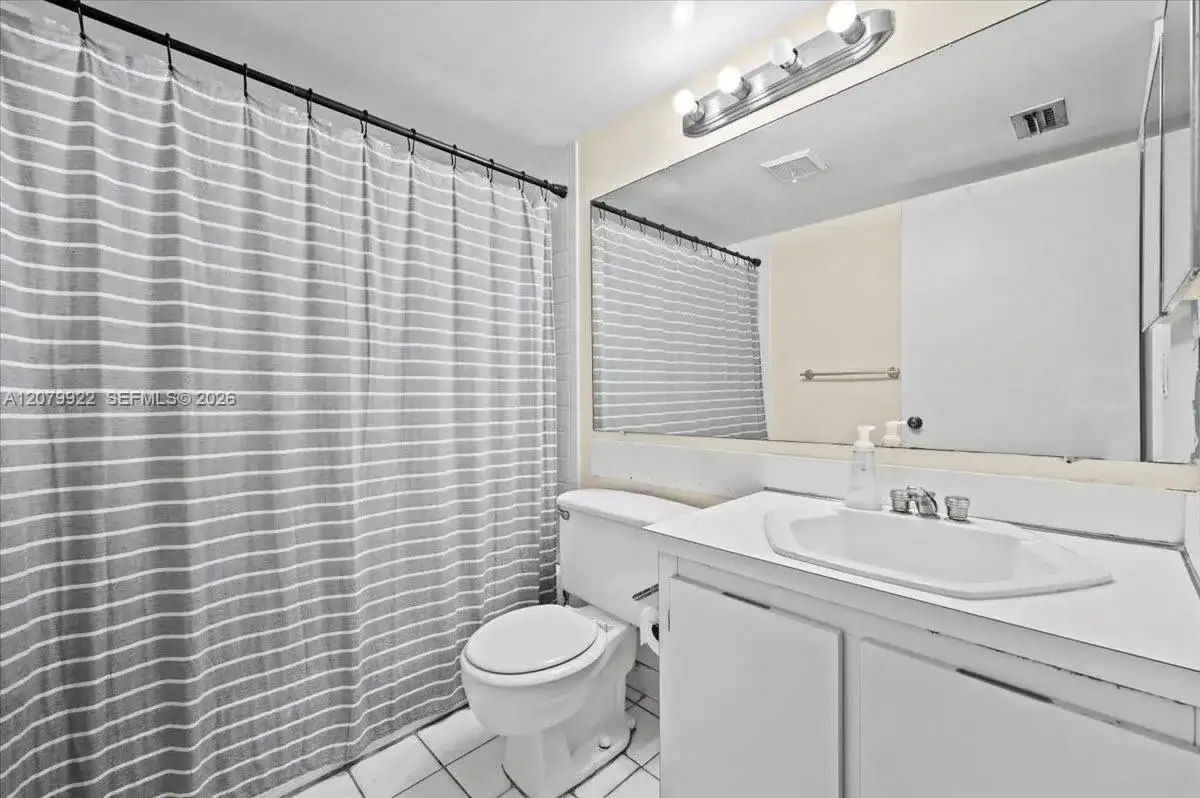 1014 Green Pine Blvd # H1, West Palm Beach FL 33409 photo 5