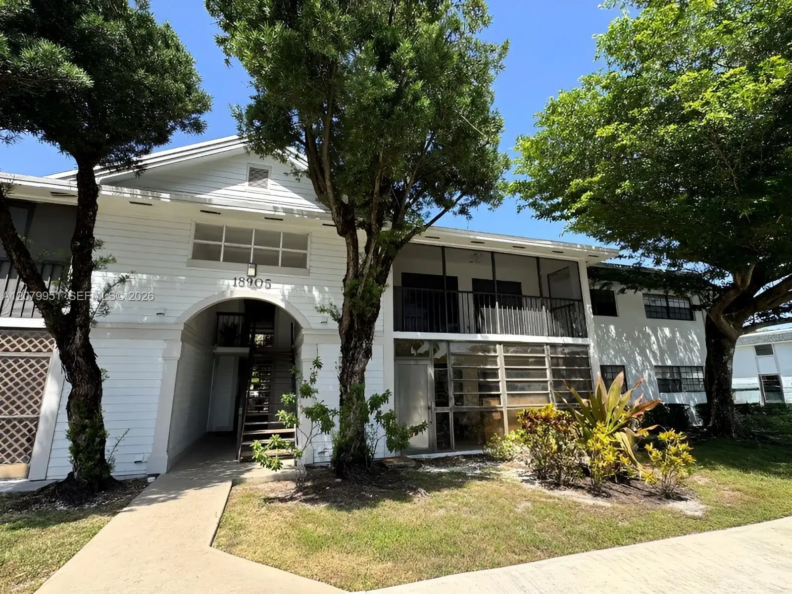 18905 NW 62nd Ave # 204, Hialeah FL 33015 photo 2