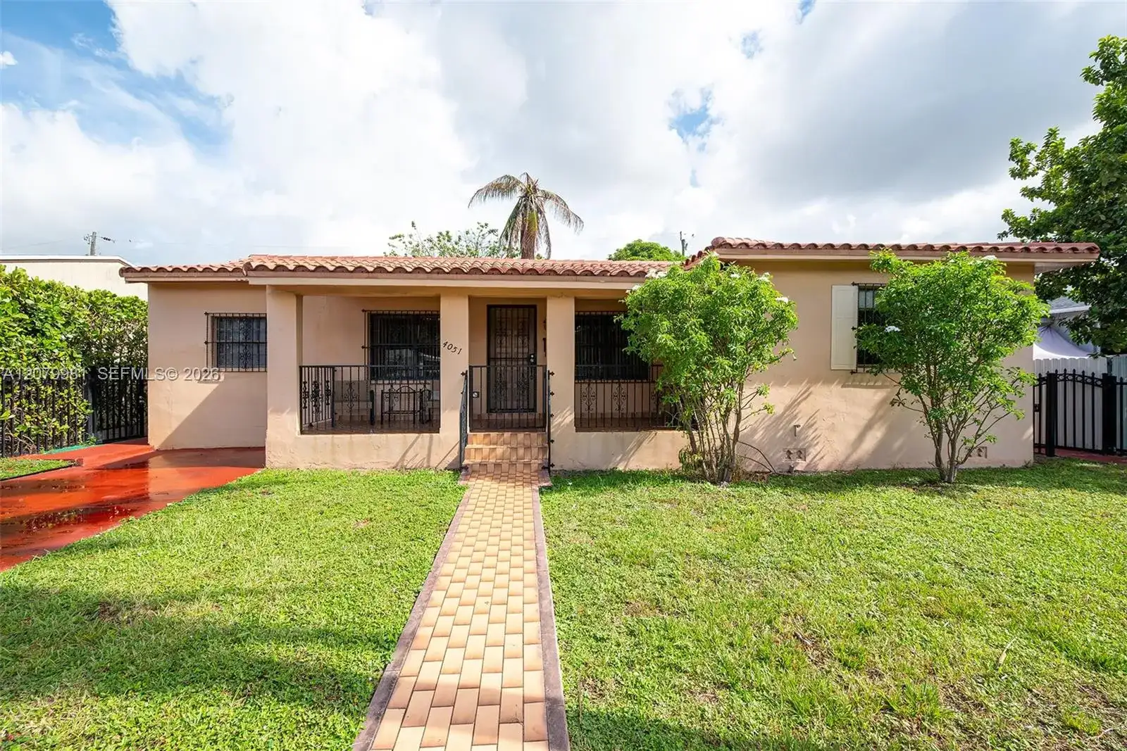 4051 NW 5th St, Miami FL 33126 photo 2