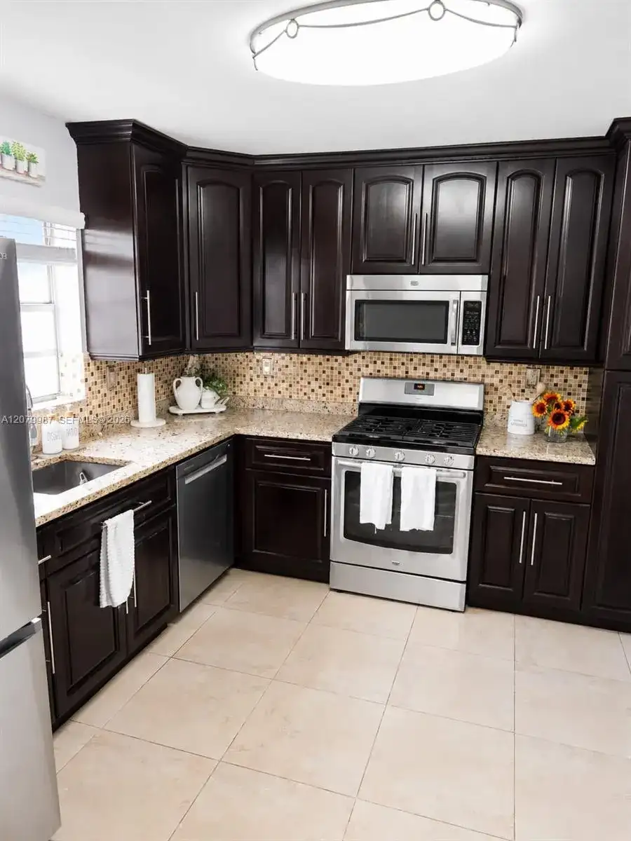 8320 SW 154th Ave # 30, Kendall FL 33193 photo 3