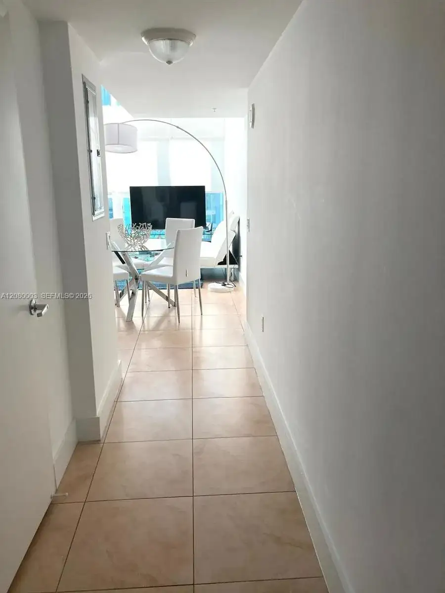 41 SE 5th St # 1204, Miami FL 33131 photo 5