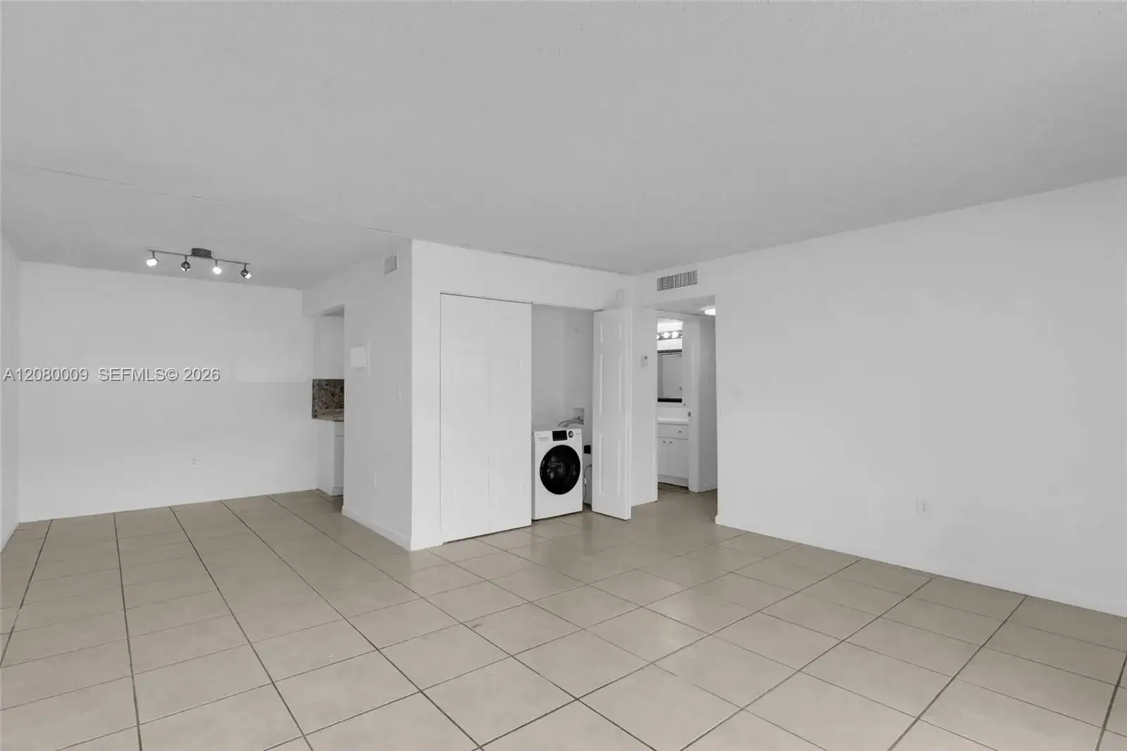 7100 Fairway Dr # K11, Miami Lakes FL 33014 photo 3