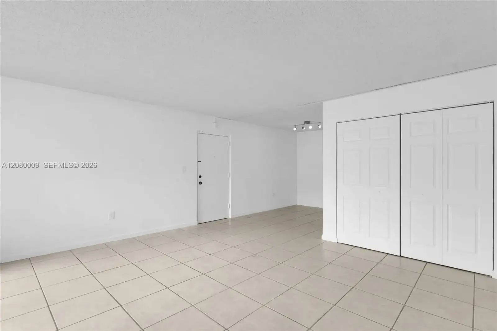 7100 Fairway Dr # K11, Miami Lakes FL 33014 photo 4